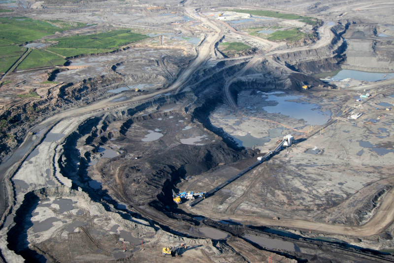 Illustration for article titled Oil Companies Could Create Dozens of Toxic Lakes In Alberta